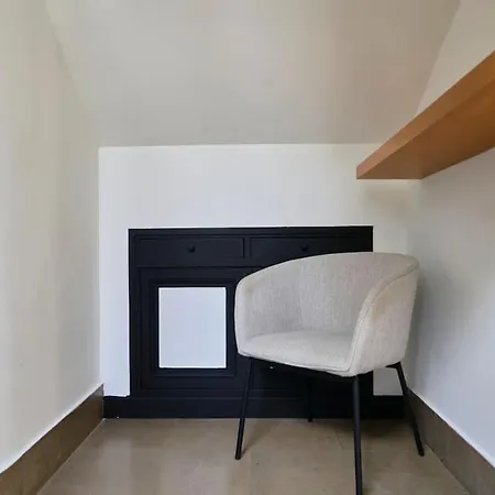 Διαμέρισμα Cosy Proche Du Tram Avec Parking Prive