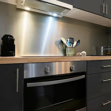 Cosy Proche Du Tram Avec Parking Prive *