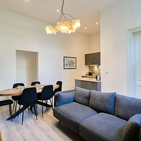 Cosy Proche Du Tram Avec Parking Prive Apartment