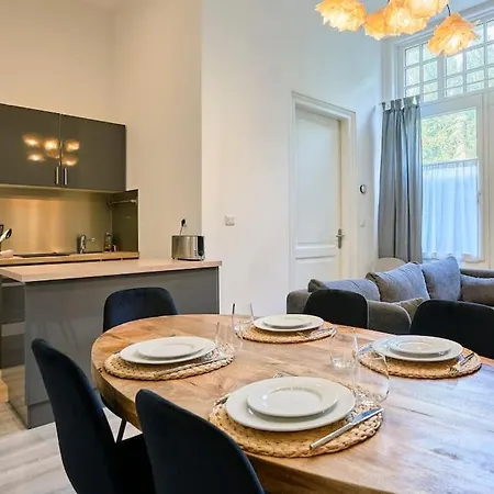 Appartement Cosy Proche Du Tram Avec Parking Prive