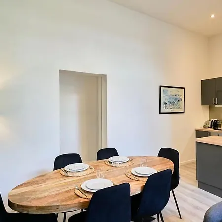 Cosy Proche Du Tram Avec Parking Prive Διαμέρισμα