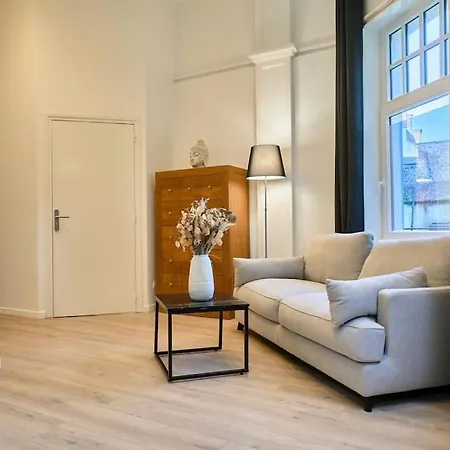 Cosy Proche Du Tram Avec Parking Prive Apartment Roubaix