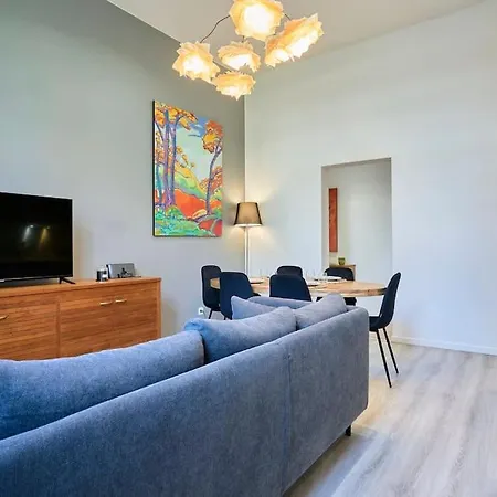 Cosy Proche Du Tram Avec Parking Prive Διαμέρισμα